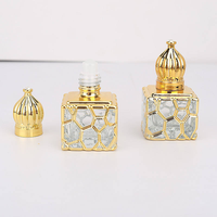 Flacon de parfum élégant en verre carré doré de 10 ml avec diffuseur à bâtonnets compatible pour la maison et les voyages MocPack
