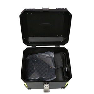 Caja superior de plástico PP para motocicleta, caja trasera modificada para motocicleta, se puede personalizar con patrones, 45 litros, negro, <span class=keywords><strong>Jiangsu</strong></span> - Product Image 6