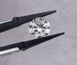 Direct Factory Supply Moissanite Engagement Earrings For Women Designed For Engagement Parties Wedding Available For Sale - Product Image 4
