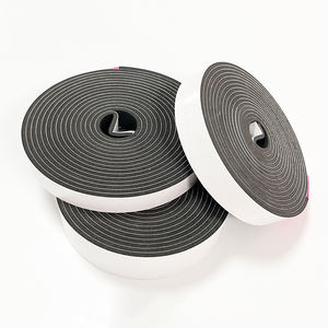 Ruban mousse EVA noir à largeur personnalisable <span class=keywords><strong>Isolation</strong></span> <span class=keywords><strong>thermique</strong></span> à faible bruit pour l'emballage de tuyaux HVAC Adhésif sensible à la pression découpé à l'emporte-pièce - Product Image 1