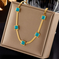 Collier ras du cou en acier inoxydable plaqué or 18 carats avec pendentif turquoise pour femme, chaîne serpent