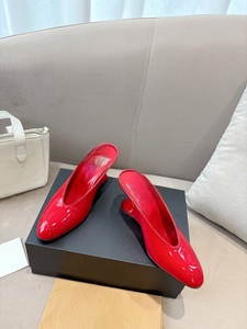 Mules de Cuero Genuino Estilo ALAiAs para Mujer, Tacón Cuadrado de 90 mm, Hechos a Mano en Italia, Zapatos de Vestir de Lujo con Punta Cuadrada Clásica - Product Image 4