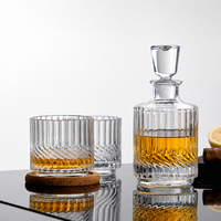 Ensemble de carafe à whisky en verre de 300 ml avec 2 verres à whisky, ensemble de carafe à liqueur en cristal pour bourbon et scotch, logo personnalisé