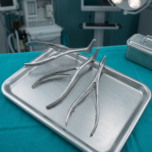 Ensemble de Spéculums Nasaux Manuels de Classe I Certifiés CE de Haute Qualité, 3 Tailles (Petit, Moyen, Grand), en Acier Inoxydable Chirurgical Réutilisable, Durée de Vie 1 An, 2 Ans - Product Image 3