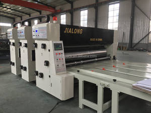 Machine d'impression flexographique et de rainurage semi-automatique à alimentation par chaîne pour carton ondulé 2 couleurs / machine pour la fabrication de boîtes en carton - Product Image 2