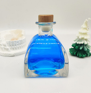 Địa Trung Hải Thiết Kế Vuông Khuếch Tán Chai Thủy Tinh Trong Suốt Hương Thơm Với Polymer Cắm Cho Phòng Ngủ Trang Trí Tiệc - Product Image 1