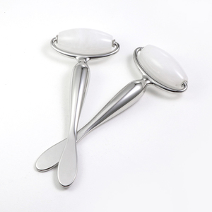 <span class=keywords><strong>Rodillo</strong></span> <span class=keywords><strong>de</strong></span> Jade Natural para Masaje Facial y Ocular, <span class=keywords><strong>Rodillo</strong></span> <span class=keywords><strong>de</strong></span> <span class=keywords><strong>Cuarzo</strong></span> Real para la Piel, Herramienta <span class=keywords><strong>de</strong></span> Belleza Facial Antienvejecimiento, Venta al por Mayor - Product Image 1