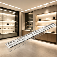 Lentille linéaire transparente extrudée pour contrôle UGR LED, design anti-éblouissement, éclairage suspendu encastré, confort visuel optimisé