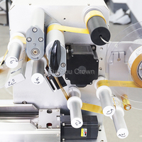 Machine d'étiquetage semi-automatique pour coller des étiquettes