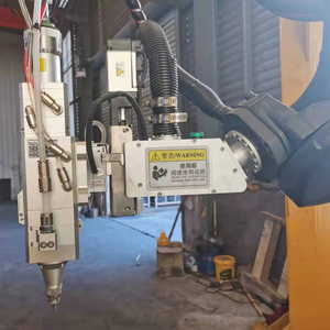 Machine de découpe laser à fibre robotisée 3D 1kw 1.5kw 2kw 3kw - Product Image 1
