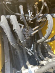 รถขุดไฮดรอลิก Volvo EC140 มือสอง นำเข้าจากต่างประเทศ น้ำหนัก 14 ตัน รุ่น EC140BLC EC140DL ชั่วโมงการใช้งานต่ำ สภาพดี - Product Image 4