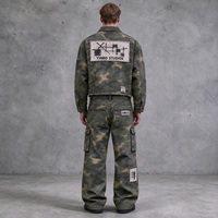 Ensemble streetwear homme camouflage 2 pièces, veste camouflage vintage effet usé patchwork et pantalon cargo large
