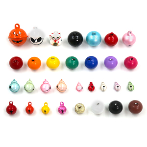 Campanas Decorativas Colgantes de Metal, Pequeñas Campanas Brillantes de Colores Vivos, Campanas de <span class=keywords><strong>Jingle</strong></span> para Manualidades Navideñas y Accesorios de Bricolaje - Product Image 2