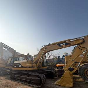 Vente flash : Excavatrice sur chenilles hydraulique Caterpillar CAT320BL d'occasion, pompe à aubes, 20 tonnes, machine de construction, faible nombre d'heures de travail - Product Image 3
