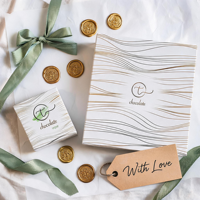 Boîte d'emballage personnalisée en carton rigide blanc avec couvercle rabattable pour chocolats truffés, vide, avec séparateur pour bonbons, biscuits, desserts