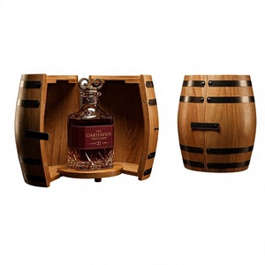 Bouteille de whisky Oakhaven Distillery 21 ans en coffret en bois style rustique réutilisable - Product Image 1