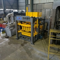 Machine à fabriquer des briques entièrement automatique QTY4-18 avec pompe et moule réglable pour la production de briques et de blocs en ciment de différentes tailles