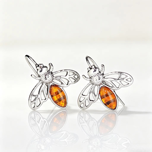 Amber <b>Bee</b> Shaped Stud Earrings, Vintage Insect Pattern Ear Jewelry For Daily Outfit - Product Image 5