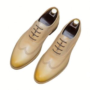 Zapatos de Cuero de Lujo, Estilo que Aumenta la Estatura en Color Claro, Modelo Ejecutivo Versátil, Diseño de Primera Clase, Alta Calidad - Product Image 1