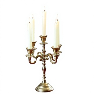 Candélabre en laiton doré à 5 bras, fait main, résistant à la chaleur, pour décoration de table de luxe, idéal pour mariages et événements. - Product Image 1