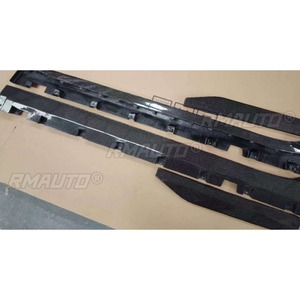 สเกิร์ตข้างรถยนต์ลายคาร์บอนไฟเบอร์แท้ พร้อมสปอยเลอร์กันกระแทก สำหรับฟอร์ด มัสแตง จีที500 ปี 2015-2023 ชุดแต่งรถยนต์ - Product Image 4