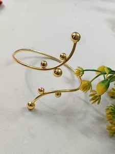 Bracelets et bracelets de mode en laiton plaqué or élégants pour femmes Belle collection pour désherber le produit en vrac - Product Image 2