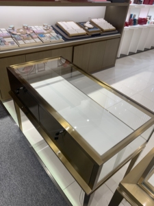 2023 Factory Quickly Delivery <strong>Glass</strong> Mdf Wood With Lock Jewelry Mirror <strong>Display</strong> Cabinet Jewelry <strong>showcase</strong> For Shop - Product Image 2