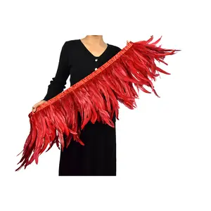 Vendita calda all'ingrosso della fabbrica 30-35 cm tinti rosa gallo Coque coda piume Trim frangia per fai da te artigianato Costume