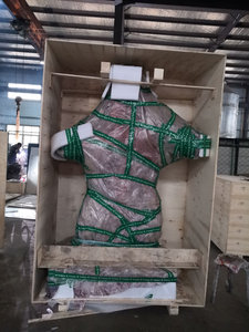 Estatua de Gorila Wild <span class=keywords><strong>Kong</strong></span> para Decoración de Paisajes, Escultura de Animal en Fibra de Vidrio, Suministro de Fábrica - Product Image 4