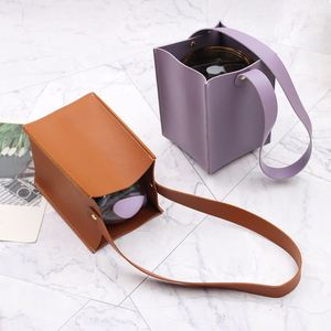 Portavasos Cuadrado de Cuero PU Personalizado con Correa de Transporte, Bolsa Portátil para Bebidas para Llevar, Uso en Exteriores - Product Image 5