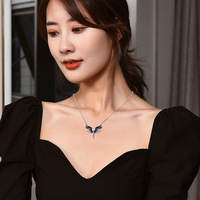 Collier en acier inoxydable à ailes d'ange pour femme, tendance, vente en gros, best-seller transfrontalier, directement de l'usine
