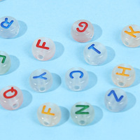Perles à bricoler soi-même respectueuses de l'environnement 500 g/sac 4*7mm Alphabet Fluorescent plat lumineux lettre acrylique plastique Lucite perles