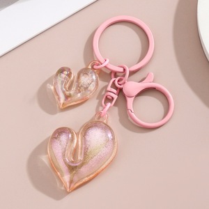 Nuovo Portachiavi Colorato in Acrilico a Doppio Cuore, Ciondolo Olografico Mini Carino per Zaino e Borsa, Regalo Dolce per Ragazze e Donne - Product Image 6