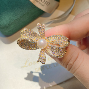 XILIANG FEIZI Kupfer vergoldete Zirkon bogen Brosche Pin Zubehör 7*<span class=keywords><strong>9mm</strong></span> Pearl Corsage Leere Halterung - Product Image 4