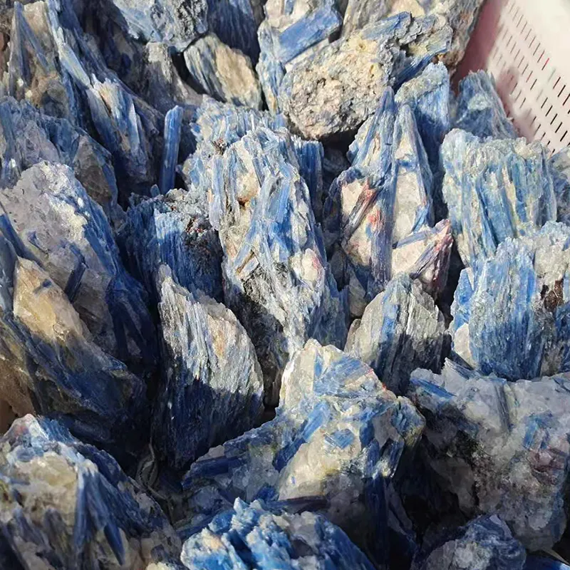 Yüksek kaliteli doğal mavi kiyanit Mineral örneği şifa taşları küme kiyanit kaba ham enerji taşlar Feng Shui dekor