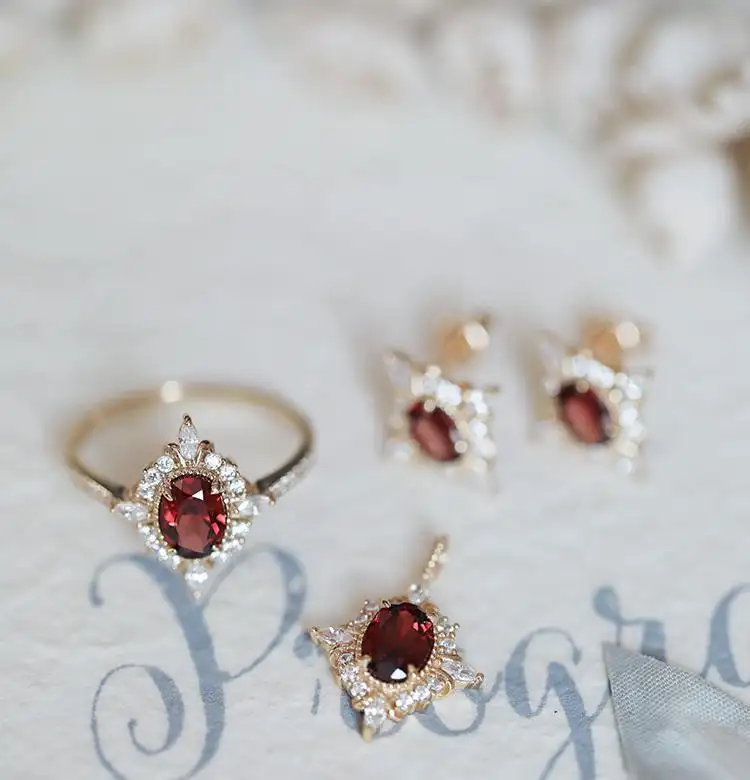Dernière Mode Gemstone Golde Plaqué Argent Sterling Fine Jewelry Rings Natural Stone Grenat Ring