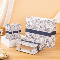 Sacs cadeaux floraux vintage - Sacs en papier élégants de qualité supérieure avec logo personnalisé, emballage transfrontalier tendance