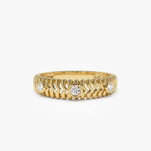 Anillo de Diamantes de Alta Calidad en Oro Sólido de 14k con Tres Diamantes Naturales de Corte Brillante, Diseño Único Acanalado, Certificado Ético ODM - Product Image 1