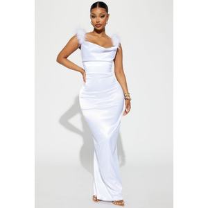 Nuevo Diseño de Alta Calidad, Vestido Casual para Mujer con Tirantes Ajustables de Estilo Pluma y Cuello Tipo Capucha, Talla Personalizada - Product Image 1