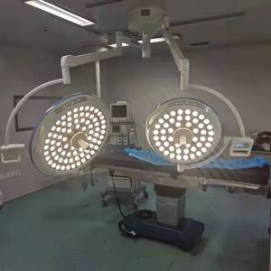 Lámpara Quirúrgica LED Sin Sombra de 150W con Certificación CE para Quirófano de Hospital - Product Image 1