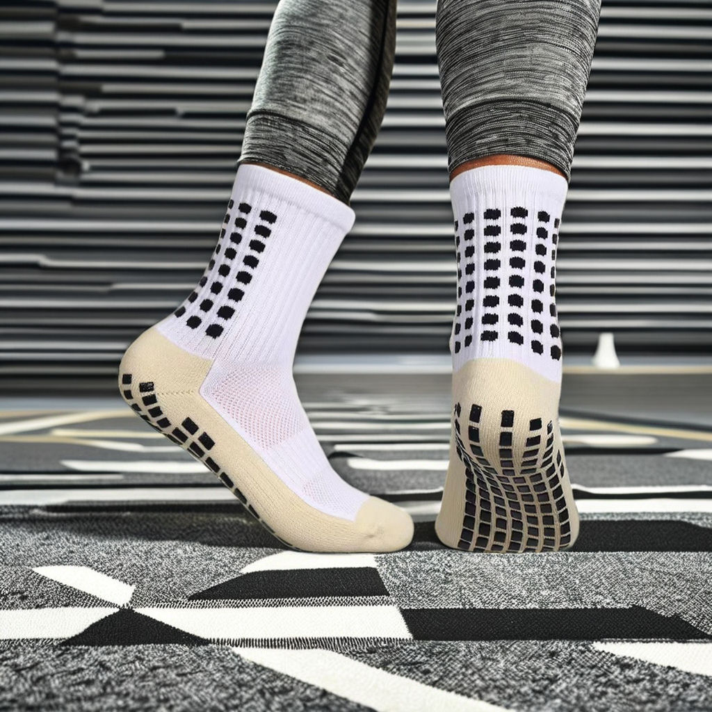 Men's Casual Sport Crew Socks Autumn Sweat-Absorbent Grip Socks with Character Pattern