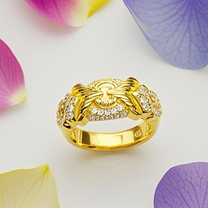 Anillo Sofisticado de Oro de 18K con Diseño de Corazón y Lazo de 0.272ct para Regalo, Joyería para San Valentín - Product Image 3