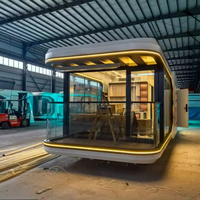 Maison capsule spatiale préfabriquée de 20 pieds et 40 pieds, maison conteneur portable personnalisée, maison-cabane pour une utilisation multi-scènes