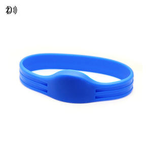 Pulsera RFID con logotipo personalizado 13,56 Mhz, pulsera NFC de silicona resistente al agua con grabable, n. ° 2 - Product Image 2
