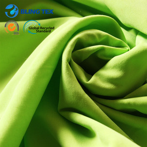 Polyester <span class=keywords><strong>microfibre</strong></span> peau de pêche tissu 100% polyester sergé peau de pêche imperméable pantalon de plage tissu microfibrique - Product Image 2