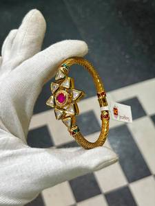 Bracelet Kundan Meenakari de créateur, plaqué or, bijoux ethniques indiens Kada faits à la main, pour mariages et fêtes, vente en gros - Product Image 4