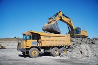 Performa Pengereman Stabil dan Terus-Menerus 3110F Truk Tambang 115 Ton Maks untuk Pengangkutan Turun Bukit Jarak Jauh