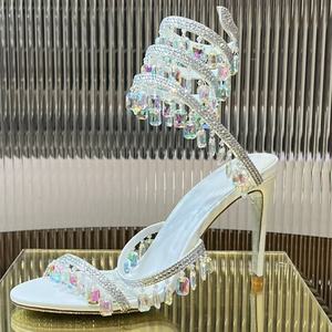 Zapatos de tacón de aguja súper alto con plataforma y diamantes para mujer, con tiras al tobillo y pedrería grande, de punta abierta, ideales para banquetes de verano. - Product Image 3