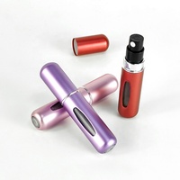 Petite bouteille portative de brume de parfum de voyage de recharge de fantaisie de luxe de couleur bonbon pour l'huile essentielle