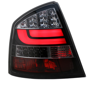 Skoda Octavia LED-Rückleuchte 2009-2014 Schwarzes Gehäuse Weiß/Gelbes Licht 12V - Product Image 3